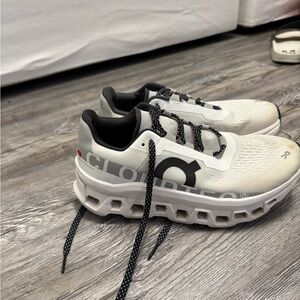 ON Running Cloudtec Sneakers